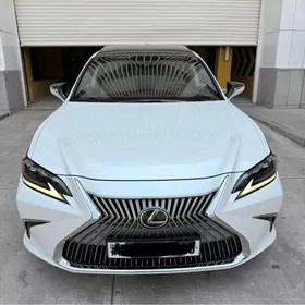 Lexus ES 350 2019