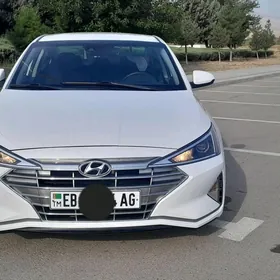 Hyundai Elantra 2020