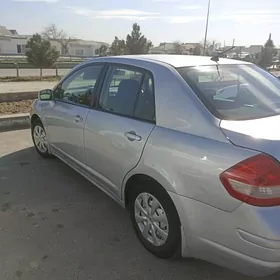 Nissan Versa 2009