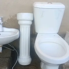Унитаз и умивальник
