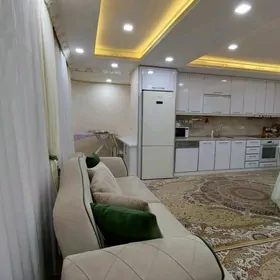 3 КОМ 2 ЭТАЖ 8 МИКР 72М²