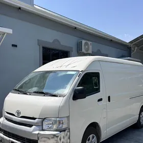 Toyota Hiace 2025