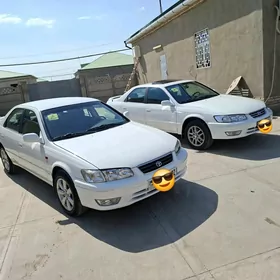 Toyota Camry 2001