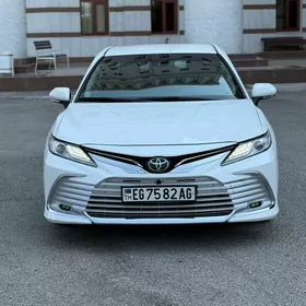 Toyota Camry 2024