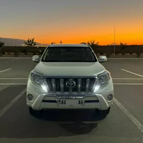 Toyota Land Cruiser Prado 2014