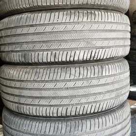 235 55 20 MICHELIN