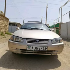 Toyota Camry 1999