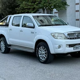 Toyota Hilux 2011