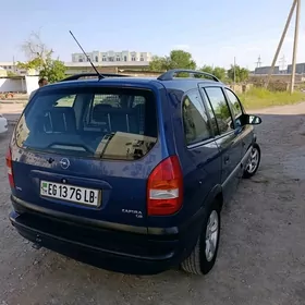 Opel Zafira 2001