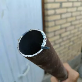 труба