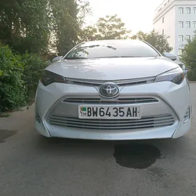 Toyota Camry 2018