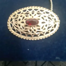 Gadymy Altyn broşka