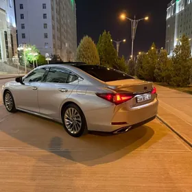 Lexus ES 350 2019