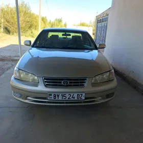 Toyota Camry 2001
