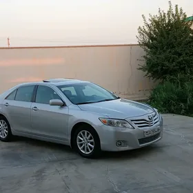 Toyota Camry 2011