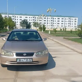Toyota Camry 2000