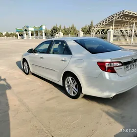 Toyota Camry 2014