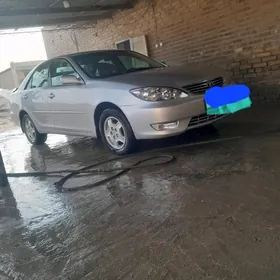 Toyota Camry 2005