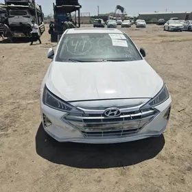 Hyundai Elantra 2020
