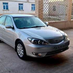 Toyota Camry 2004