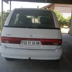 Toyota Previa 1993