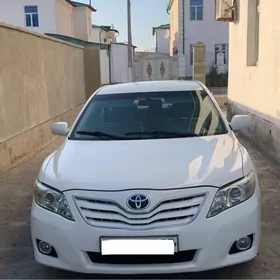 Toyota Camry 2011