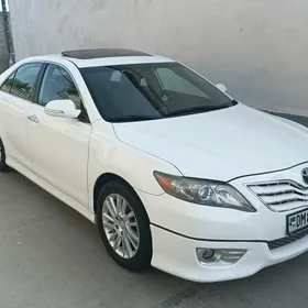 Toyota Camry 2011
