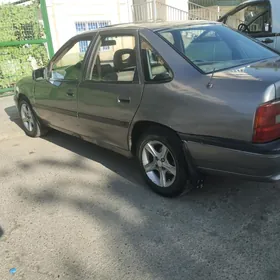 Opel Vectra 1989