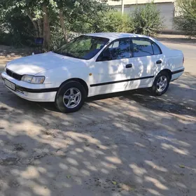 Toyota Carina 1993