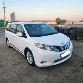 Toyota Sienna 2012