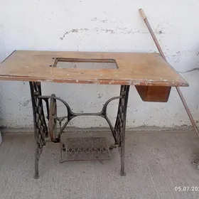 tikin maşyn aýagy