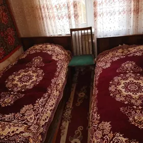 кровати