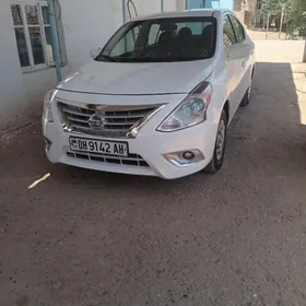 Nissan Versa 2018