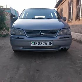 Opel Sintra 1999