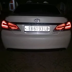 Toyota Avalon 2011
