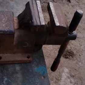 Tiski тиски  arzan kiçi 6sm aç