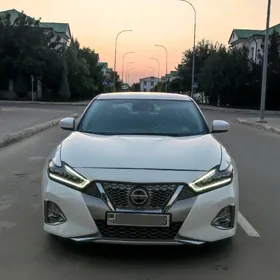Nissan Maxima 2020