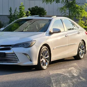 Toyota Camry 2015