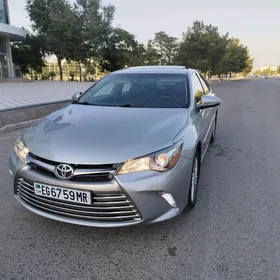 Toyota Camry 2016