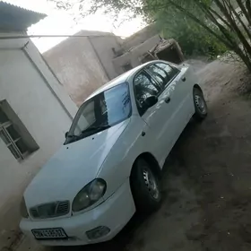 Daewoo Lanos 2002