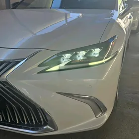 Lexus ES 350 2020