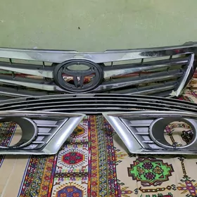 Toyoto Aurion zapjas