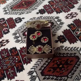Kümüş gyzyl çaýylan