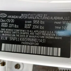 Hyundai Elantra 2021