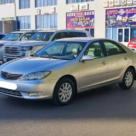 Toyota Camry 2004