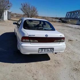 Nissan Maxima 1998