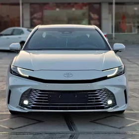 Toyota Camry 2025