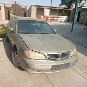 Infiniti I 2000