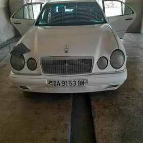 Mercedes-Benz C320 1998