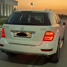 Mercedes-Benz ML350 2010